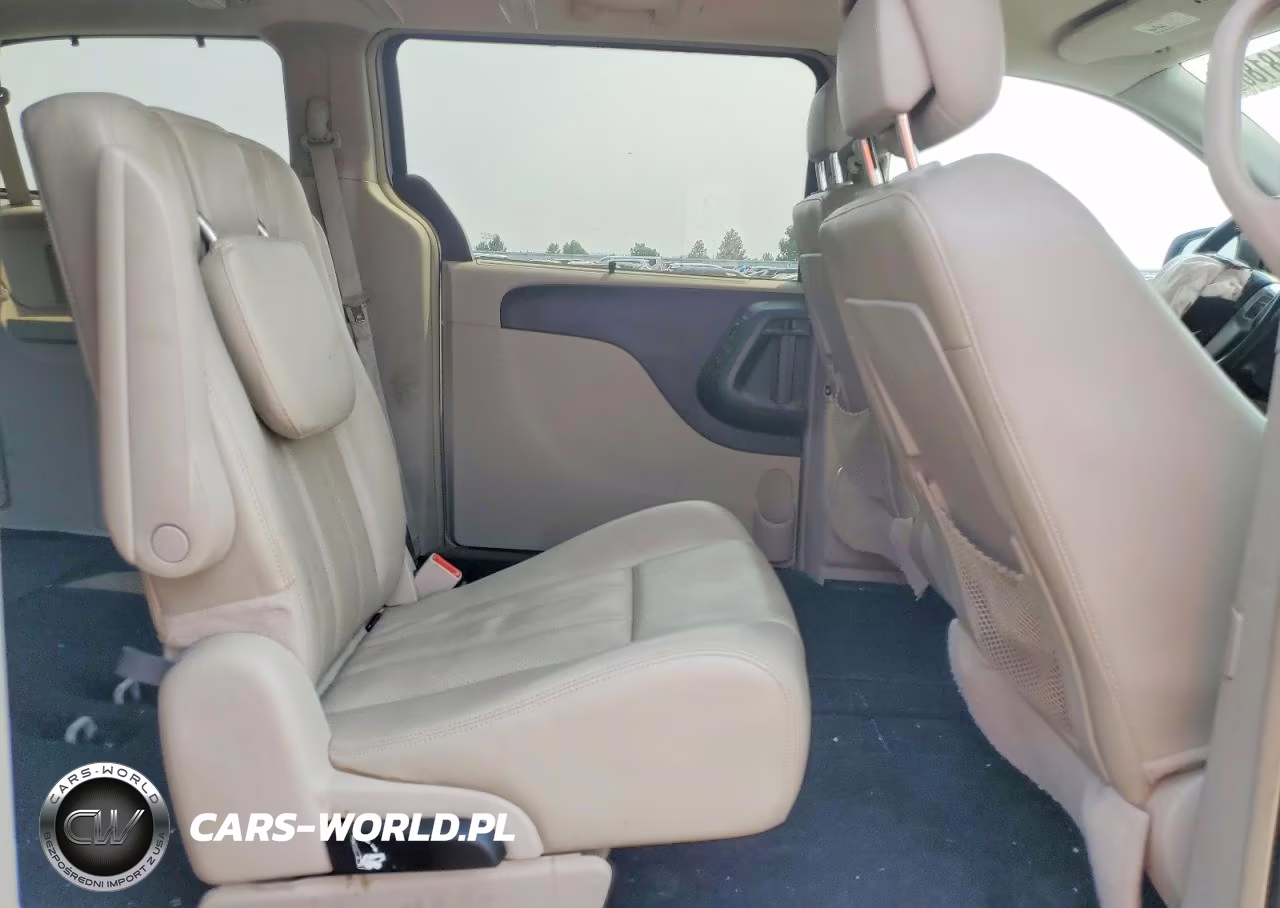 2013 Chrysler Town & Country Touring L VIN:2C4RC1CG6DR818373 - 11
