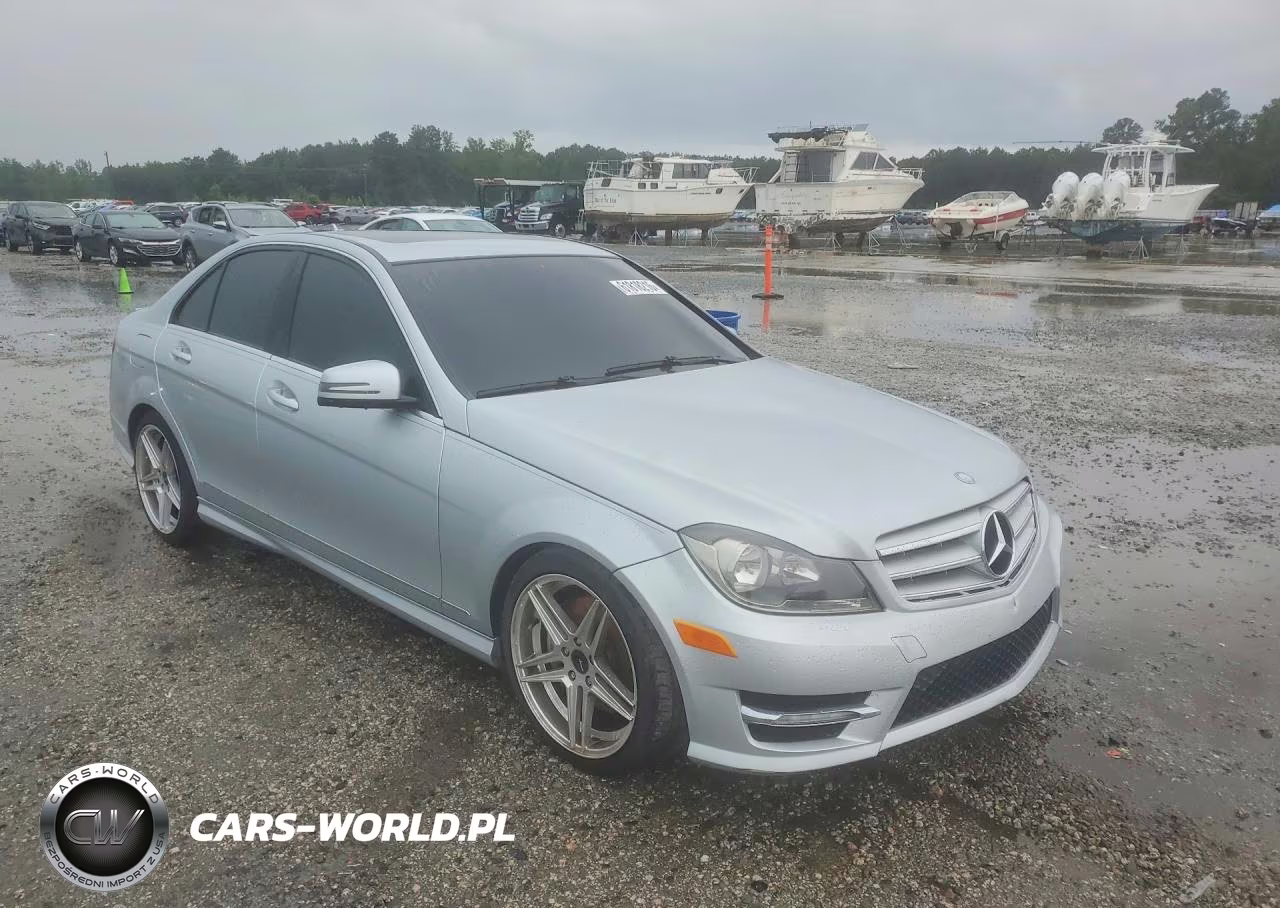 2013 Mercedes-Benz C 300 4Matic VIN:WDDGF8AB2DR256563 - 4