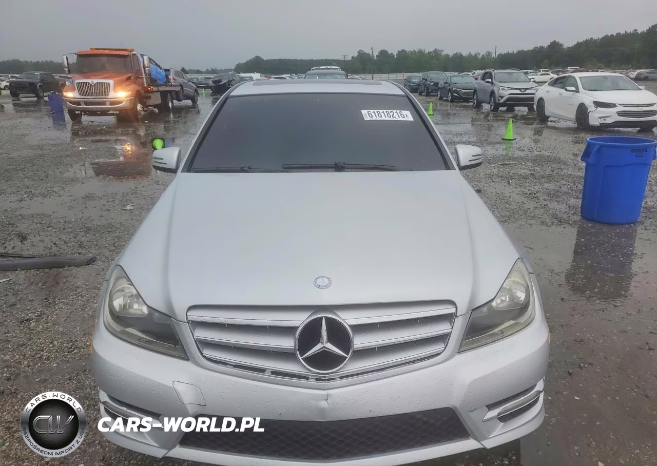 2013 Mercedes-Benz C 300 4Matic VIN:WDDGF8AB2DR256563 - 5