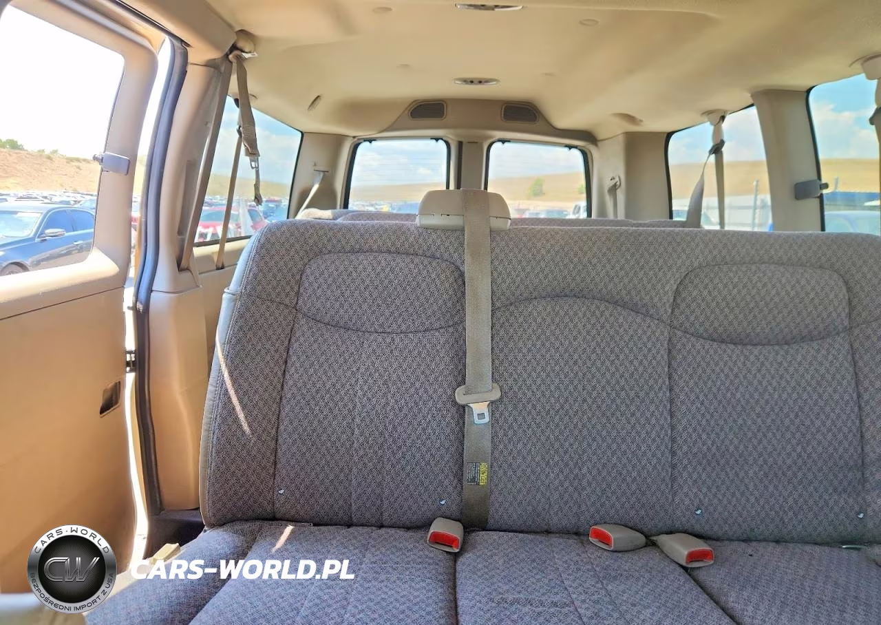 2006 Chevrolet Express G3500 VIN:1GAHG35U661213090 - 10