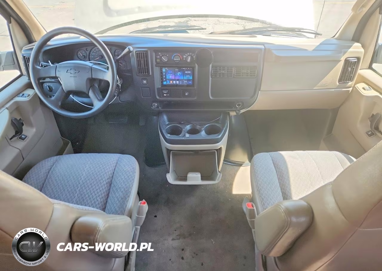 2006 Chevrolet Express G3500 VIN:1GAHG35U661213090 - 8
