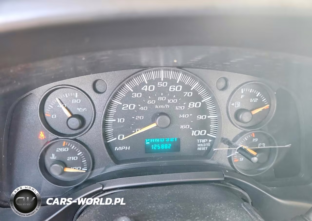 2006 Chevrolet Express G3500 VIN:1GAHG35U661213090 - 9