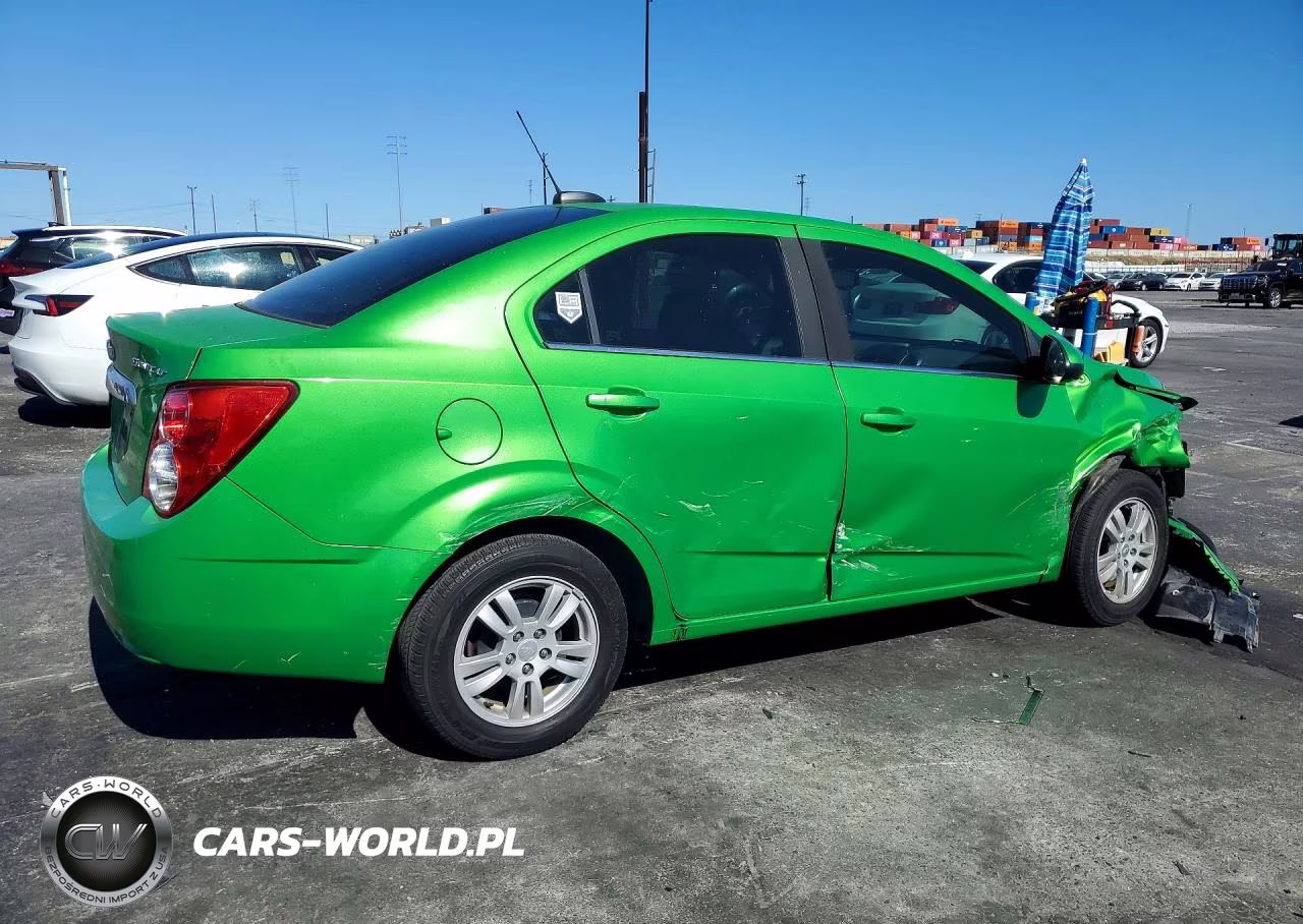 2015 Chevrolet Sonic Lt VIN:1G1JC5SH6F4147106 - 3
