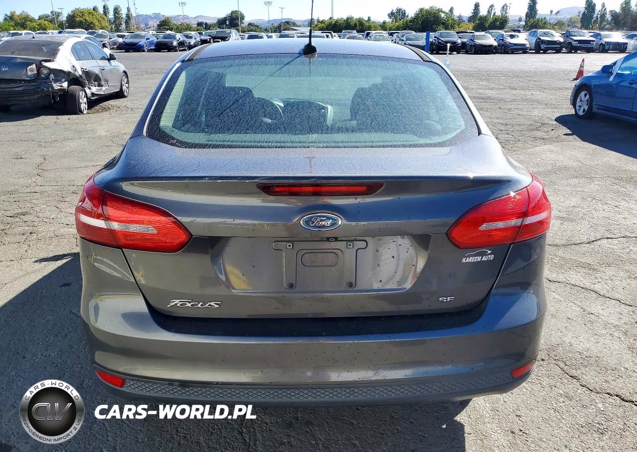 2015 Ford Focus Se VIN:1FADP3F27FL276602 - 6