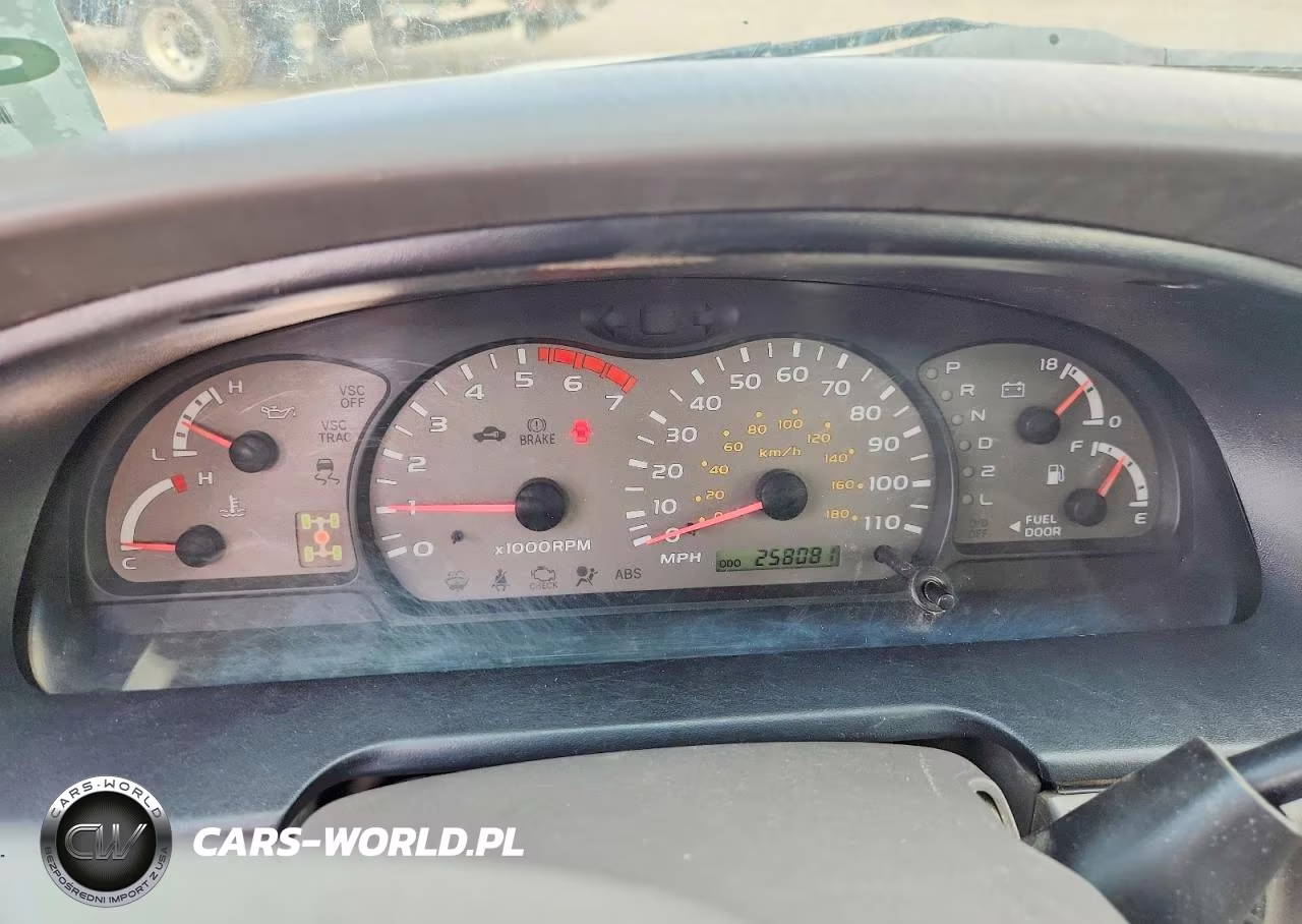 2003 Toyota Sequoia Limited VIN:5TDBT48A03S193336 - 9