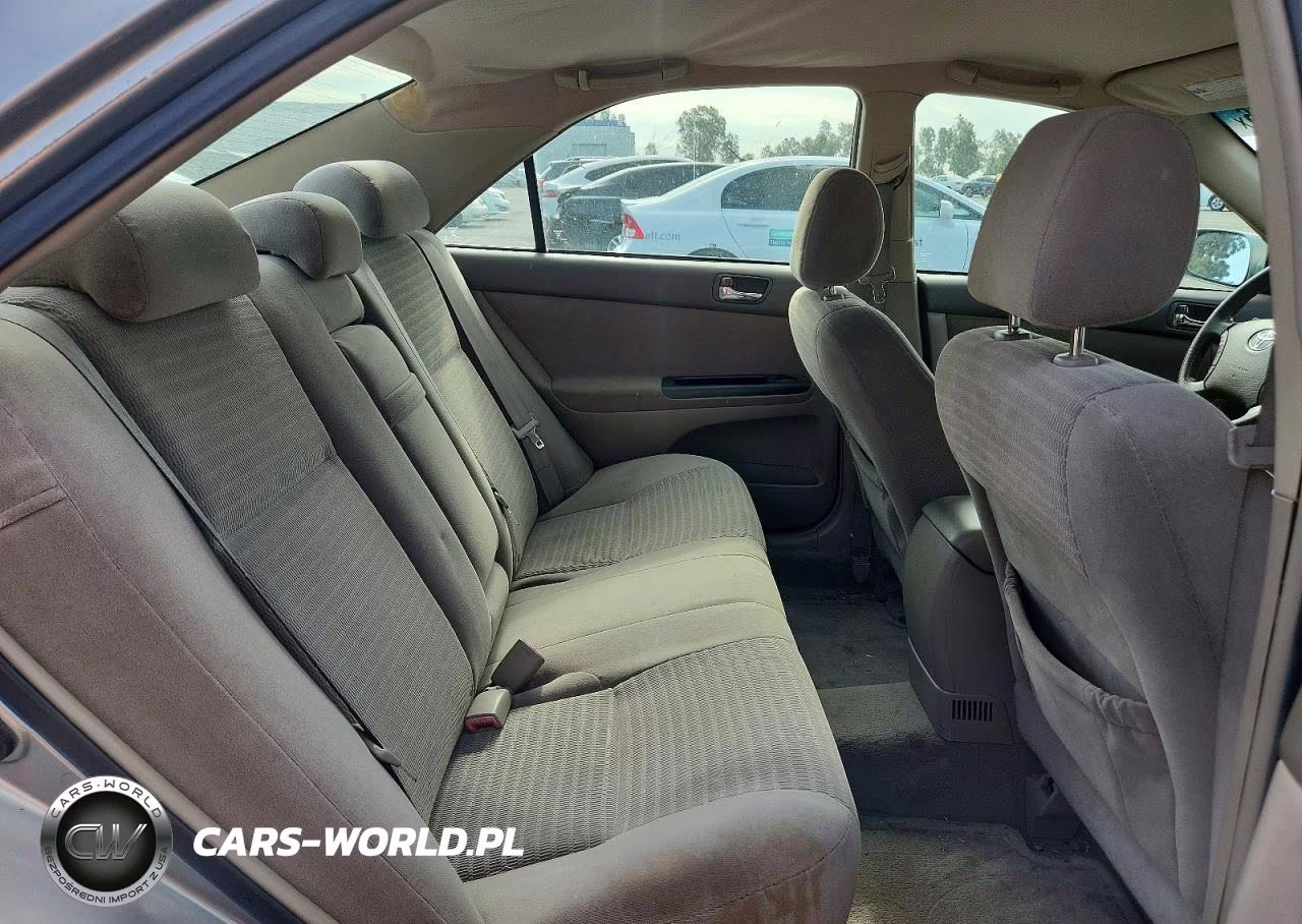 2005 Toyota Camry Le VIN:4T1BE32K05U630199 - 10