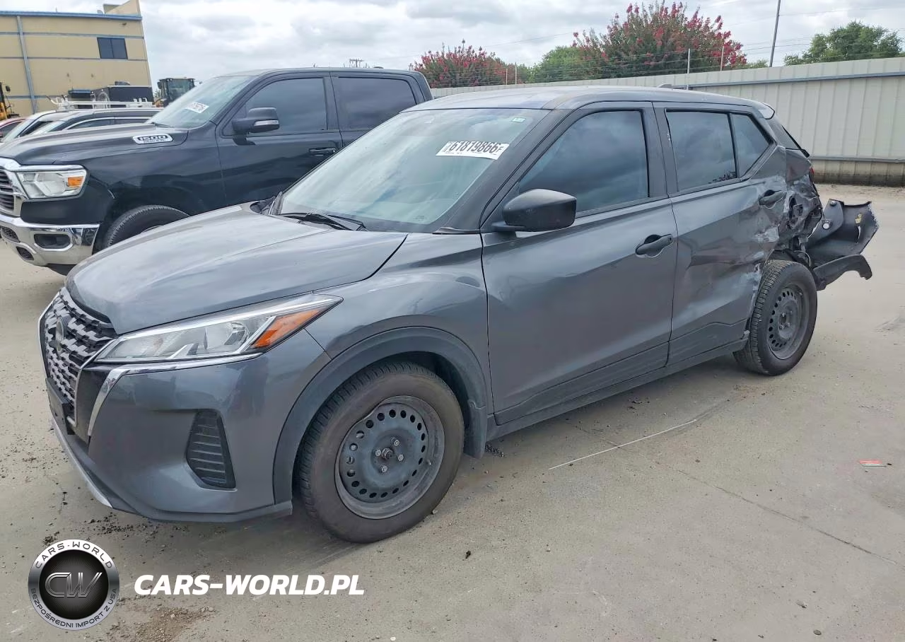 2023 Nissan Kicks S