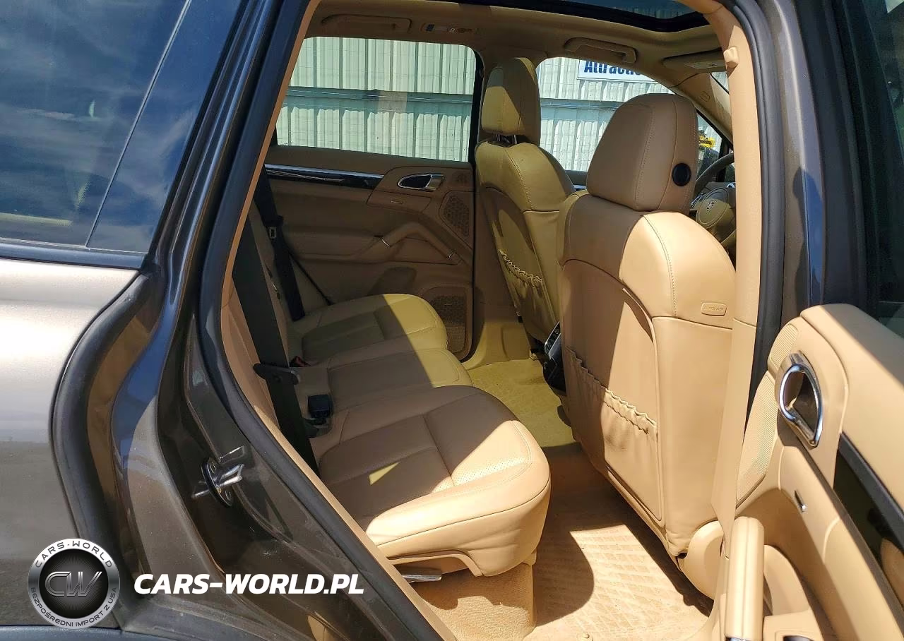 2012 Porsche Cayenne VIN:WP1AA2A25CLA08688 - 11