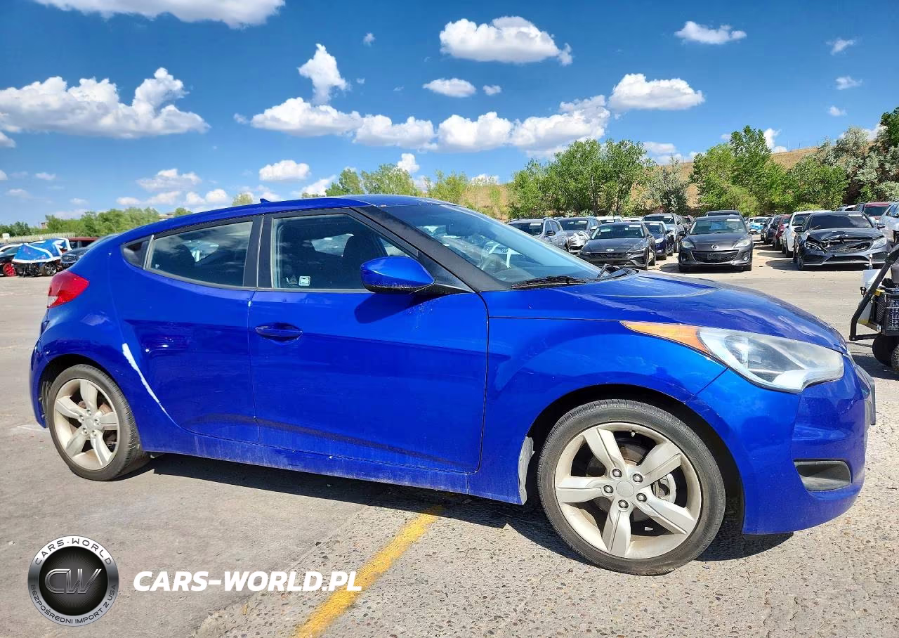 2014 Hyundai Veloster Gls(1.6 Std, Style, Tech VIN:KMHTC6AD4EU194262 - 4