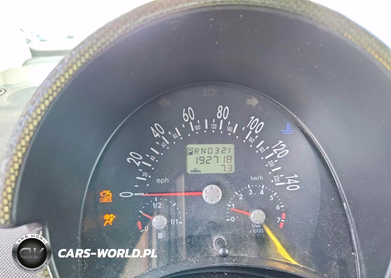 1999 Volkswagen New Beetle Gls VIN:3VWCC21C5XM447808 - 9