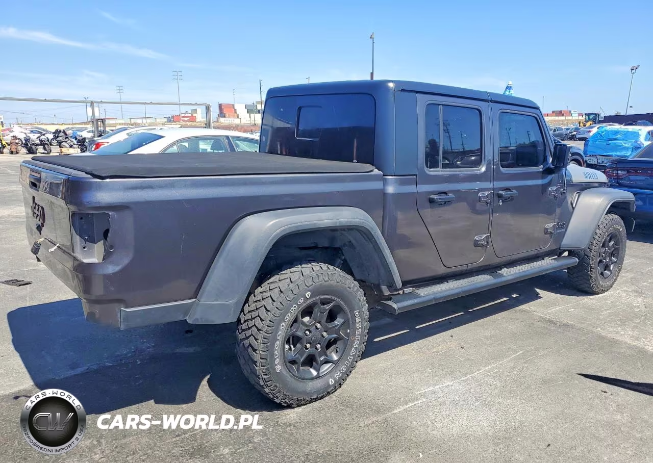 2020 Jeep Gladiator Sport S 4X4 VIN:1C6HJTAG5LL151567 - 3