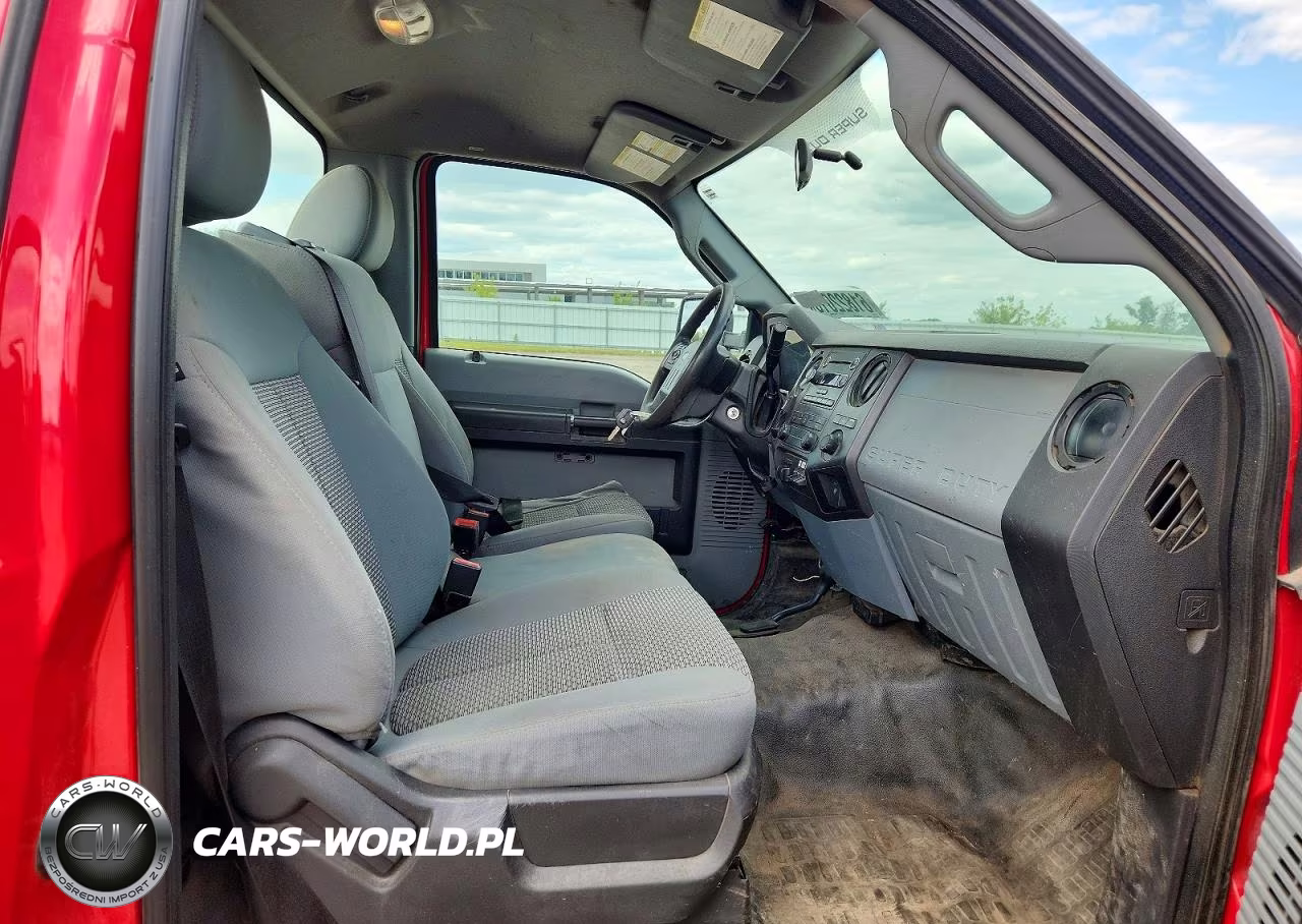 2015 Ford F550 Super Duty VIN:1FDUF5HT2FEC57955 - 10