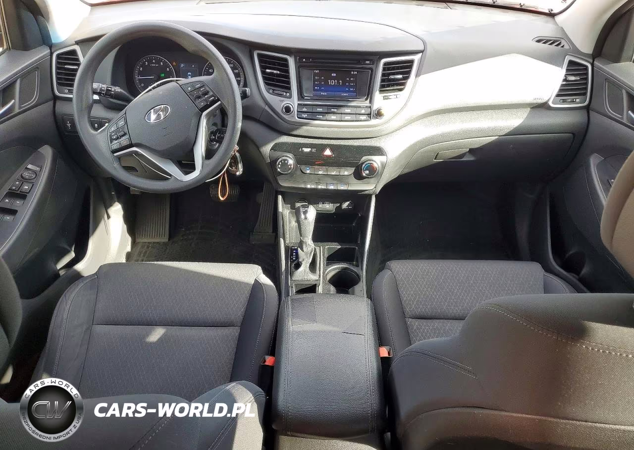 2017 Hyundai Tucson Se VIN:KM8J33A41HU378780 - 8