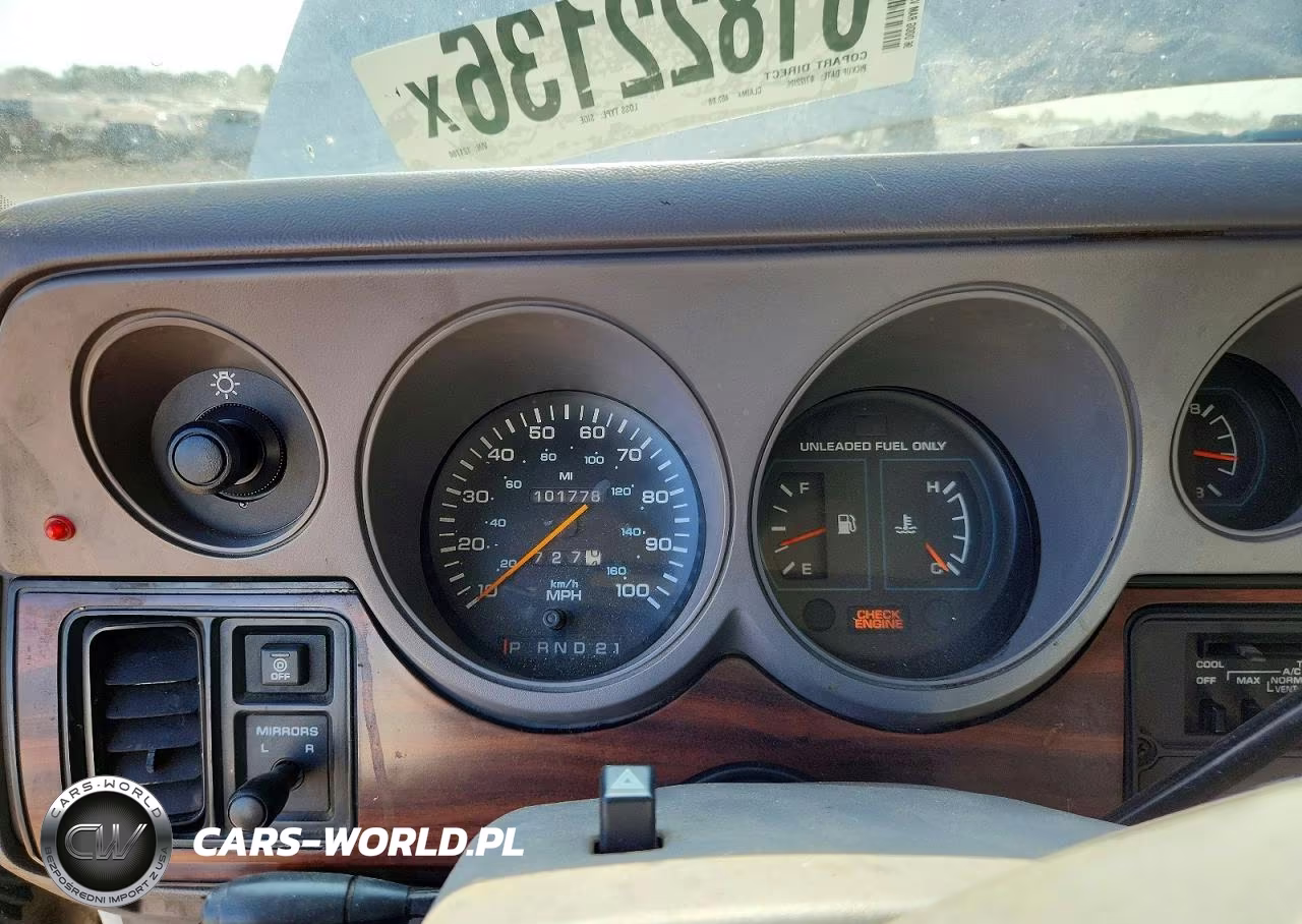 1996 Dodge Ram Van B3500 VIN:2B7KB31Z0TK121700 - 9