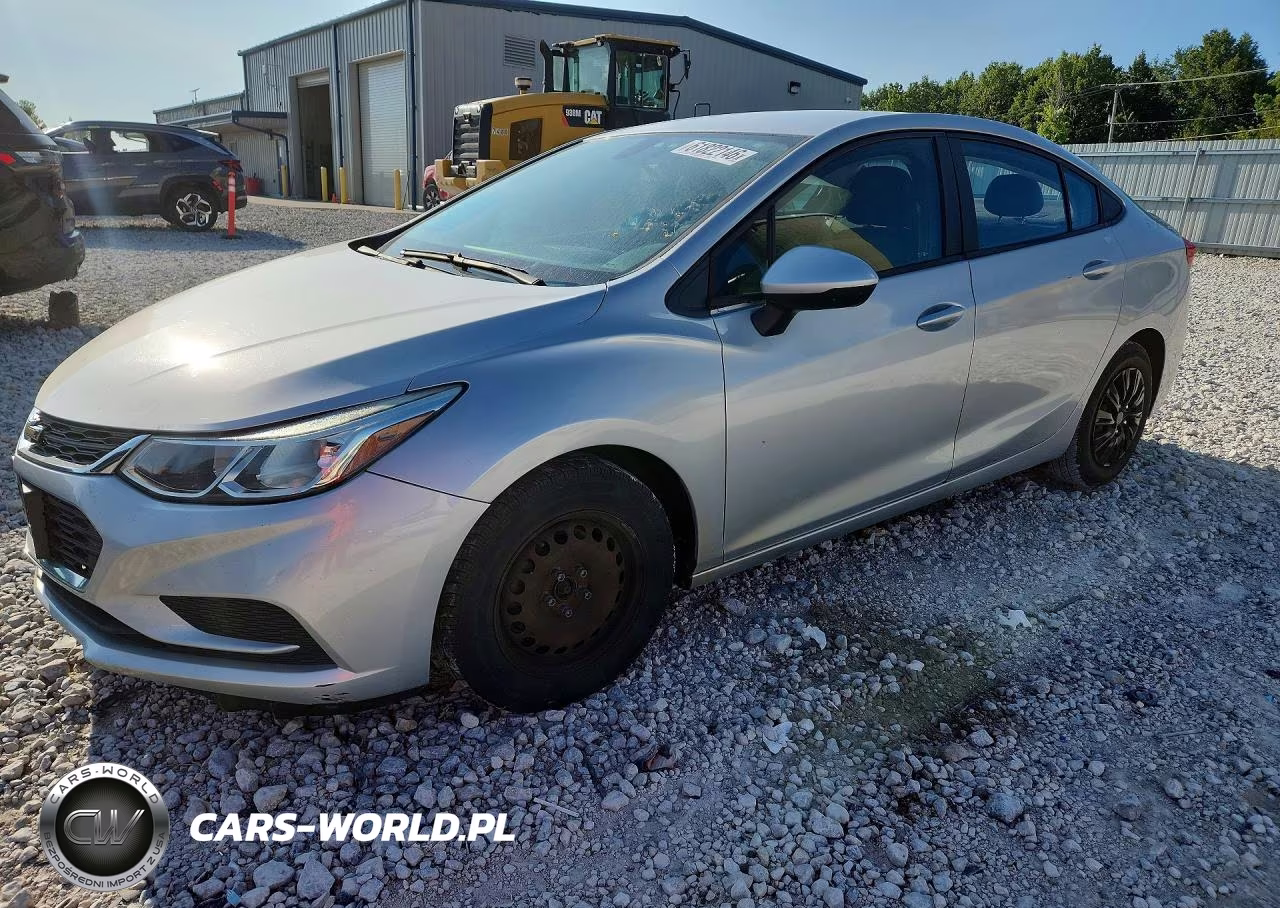 2016 Chevrolet Cruze Ls – zdjęcie 1 z 12
