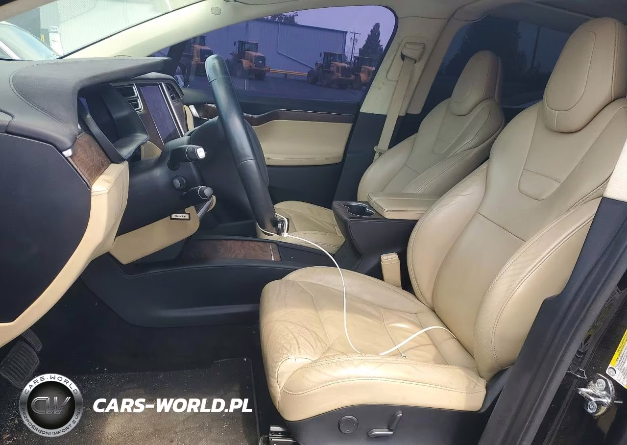 2017 Tesla Model X VIN:5YJXCBE2XHF049392 - 7