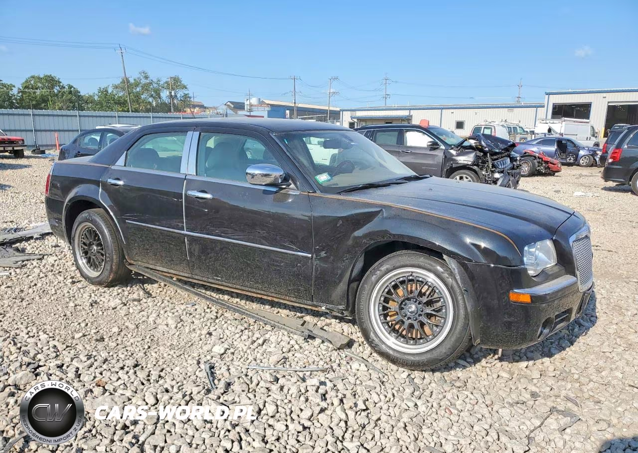 2008 Chrysler 300 Limited VIN:2C3LK33G88H187629 - 4