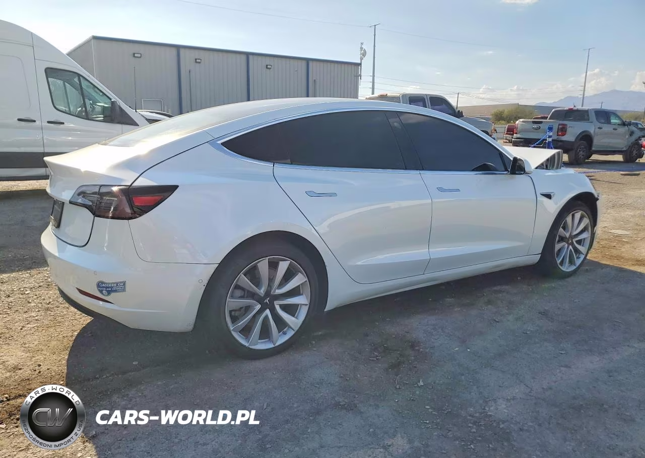 2020 Tesla Model 3 VIN:5YJ3E1EA9LF634001 - 3