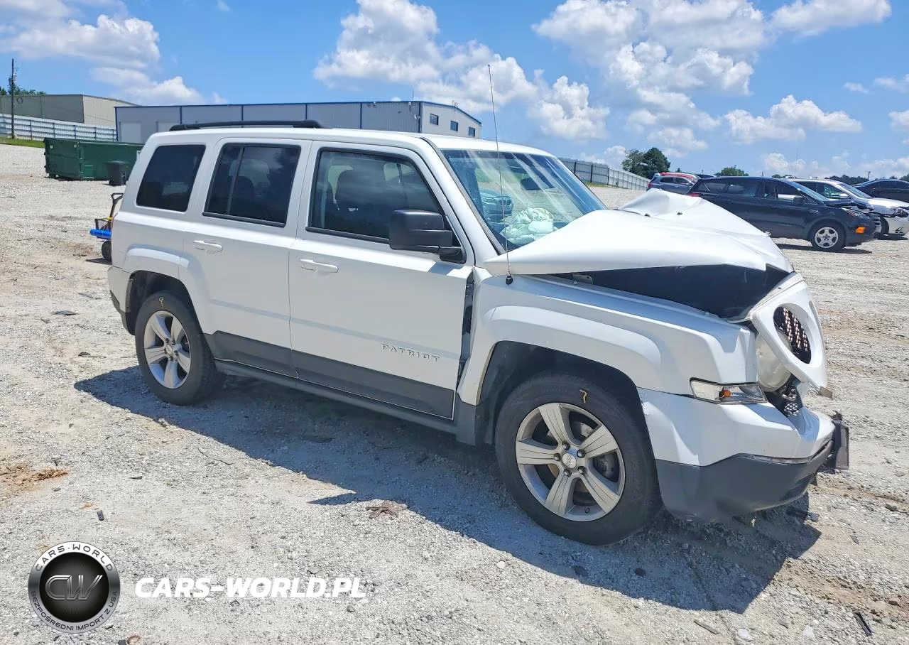 2012 Jeep Patriot Latitude VIN:1C4NJPFB2CD627543 - 4