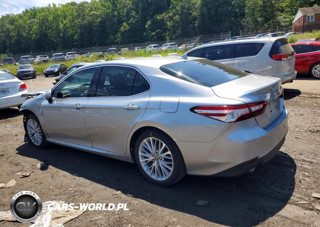 2018 Toyota Camry Hybrid Xle VIN:4T1B21HK0JU001055 - 2