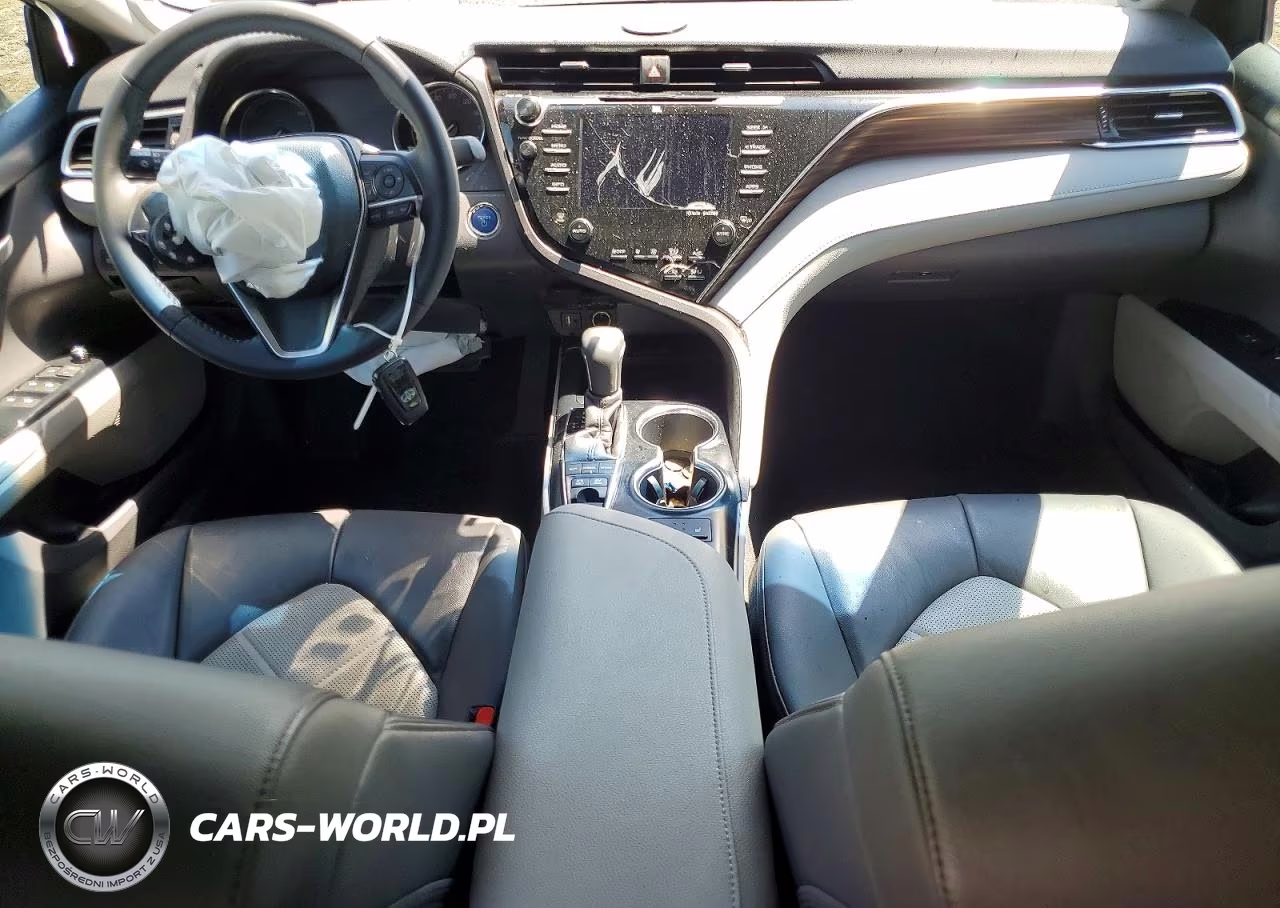 2018 Toyota Camry Hybrid Xle VIN:4T1B21HK0JU001055 - 8