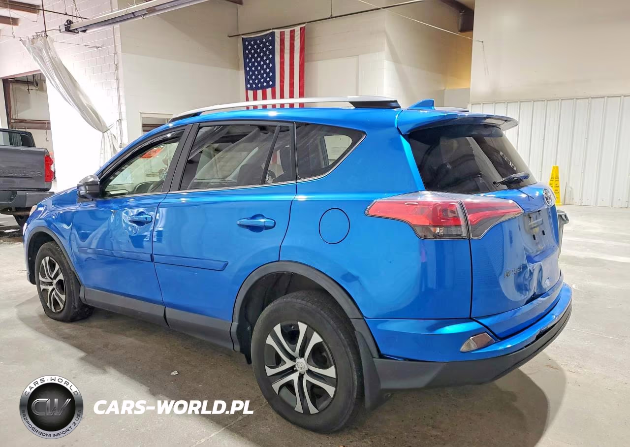 2018 Toyota Rav4 Le VIN:JTMBFREV8JJ742237 - 2