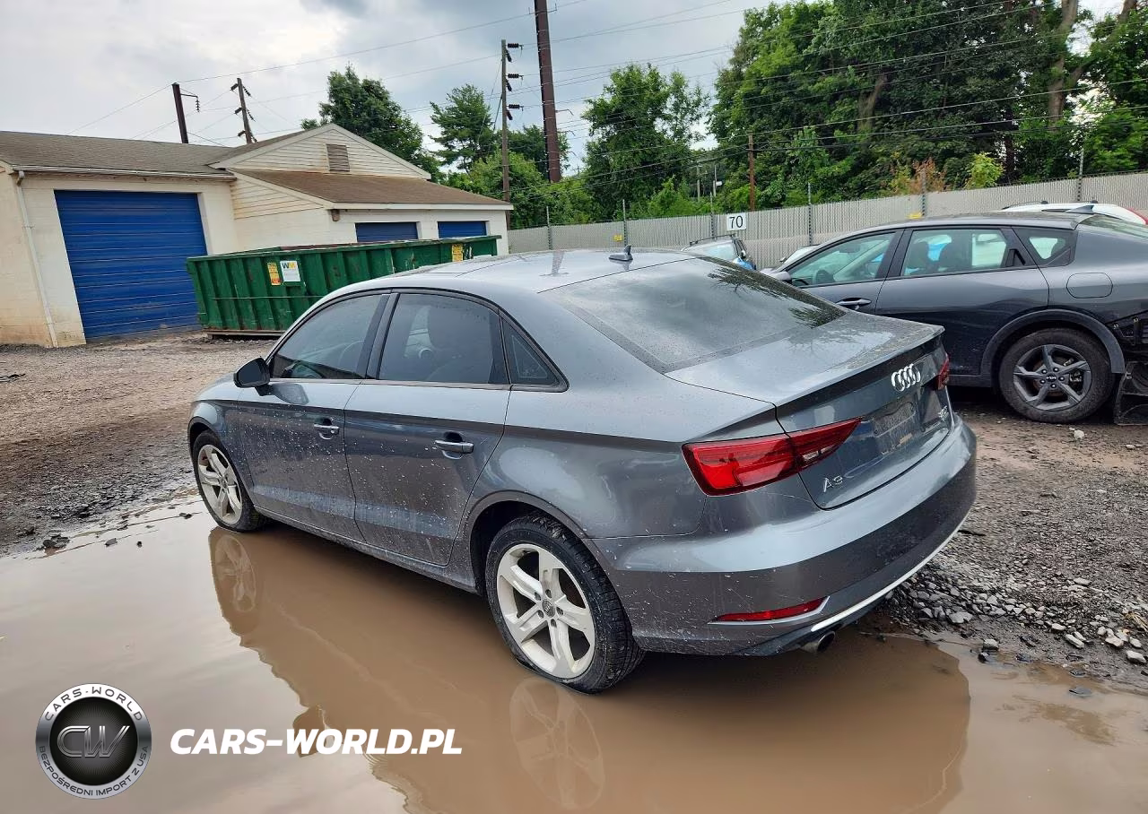 2017 Audi A3 Premium VIN:WAUB8GFF3H1051520 - 2