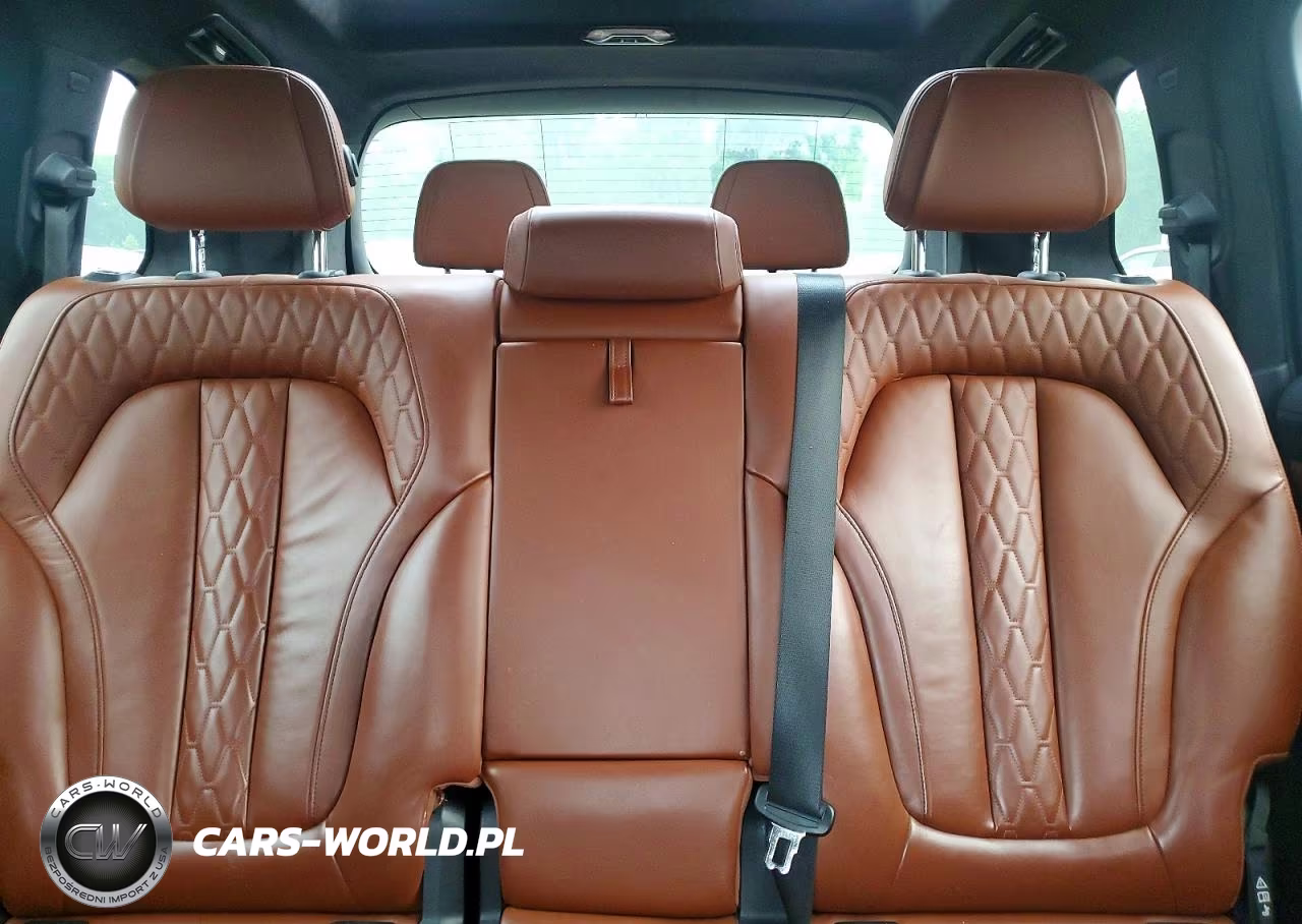 2019 BMW X7 xDrive50I VIN:5UXCX4C54KLB39669 - 10