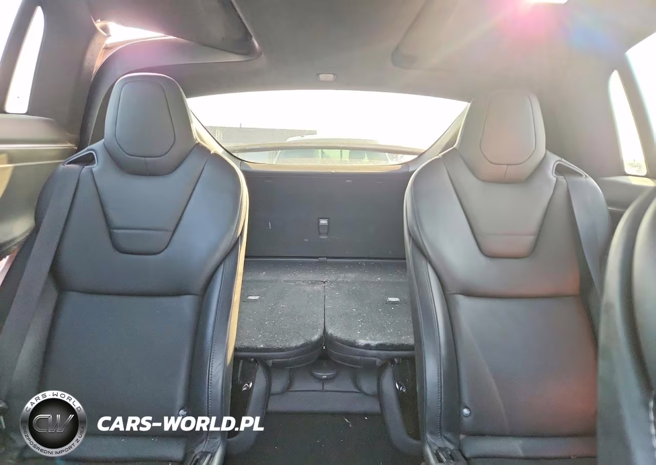 2016 Tesla Model X VIN:5YJXCBE43GF001314 - 10