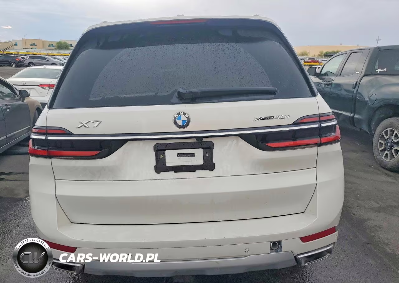 2027 BMW X7 xDrive40I VIN:5UX23EM04V9428758 - 6