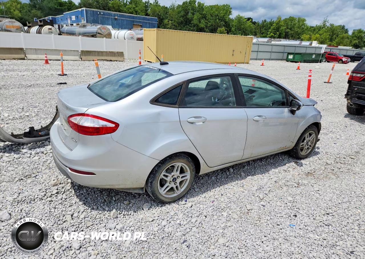 2018 Ford Fiesta Se VIN:3FADP4BJ7JM108324 - 3