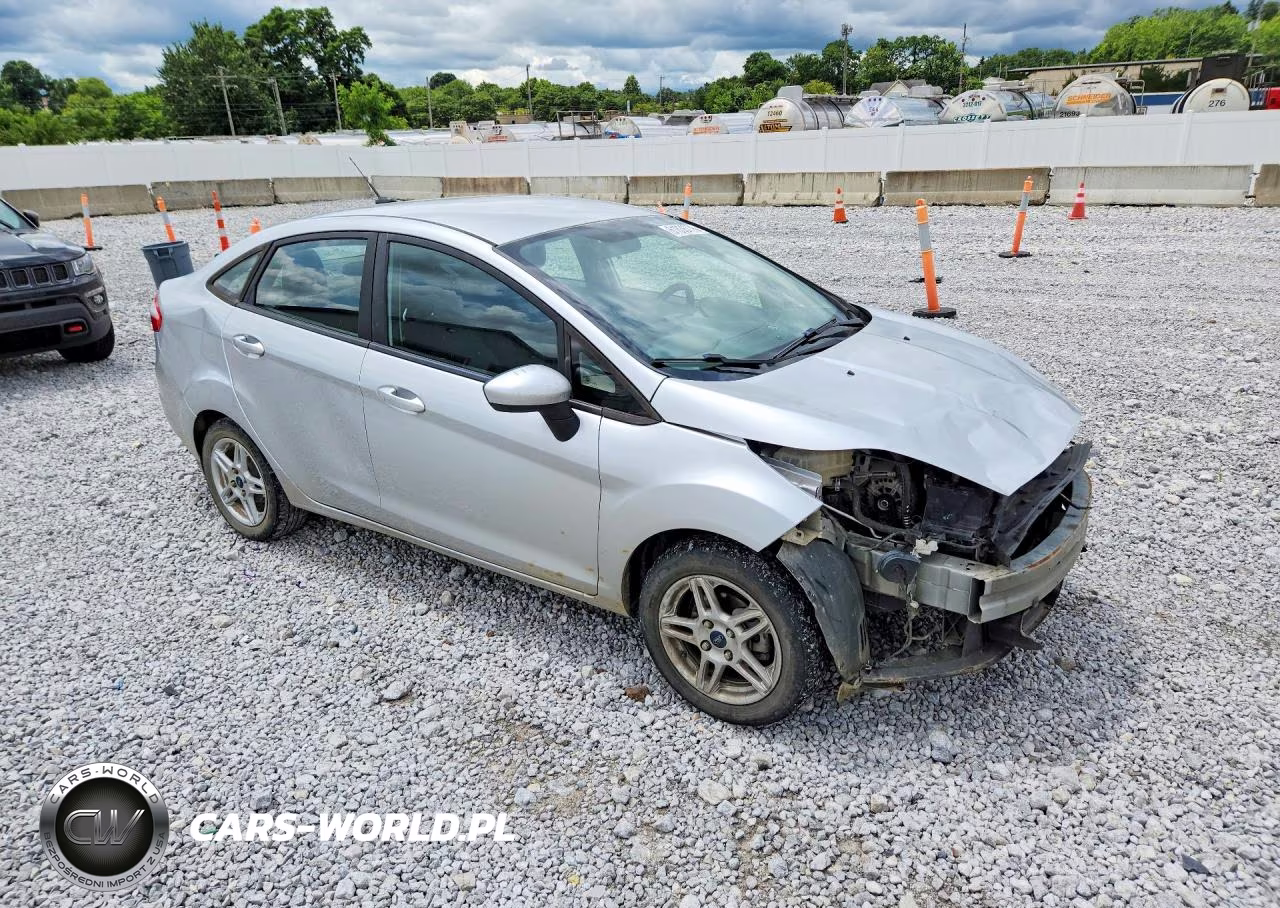 2018 Ford Fiesta Se VIN:3FADP4BJ7JM108324 - 4