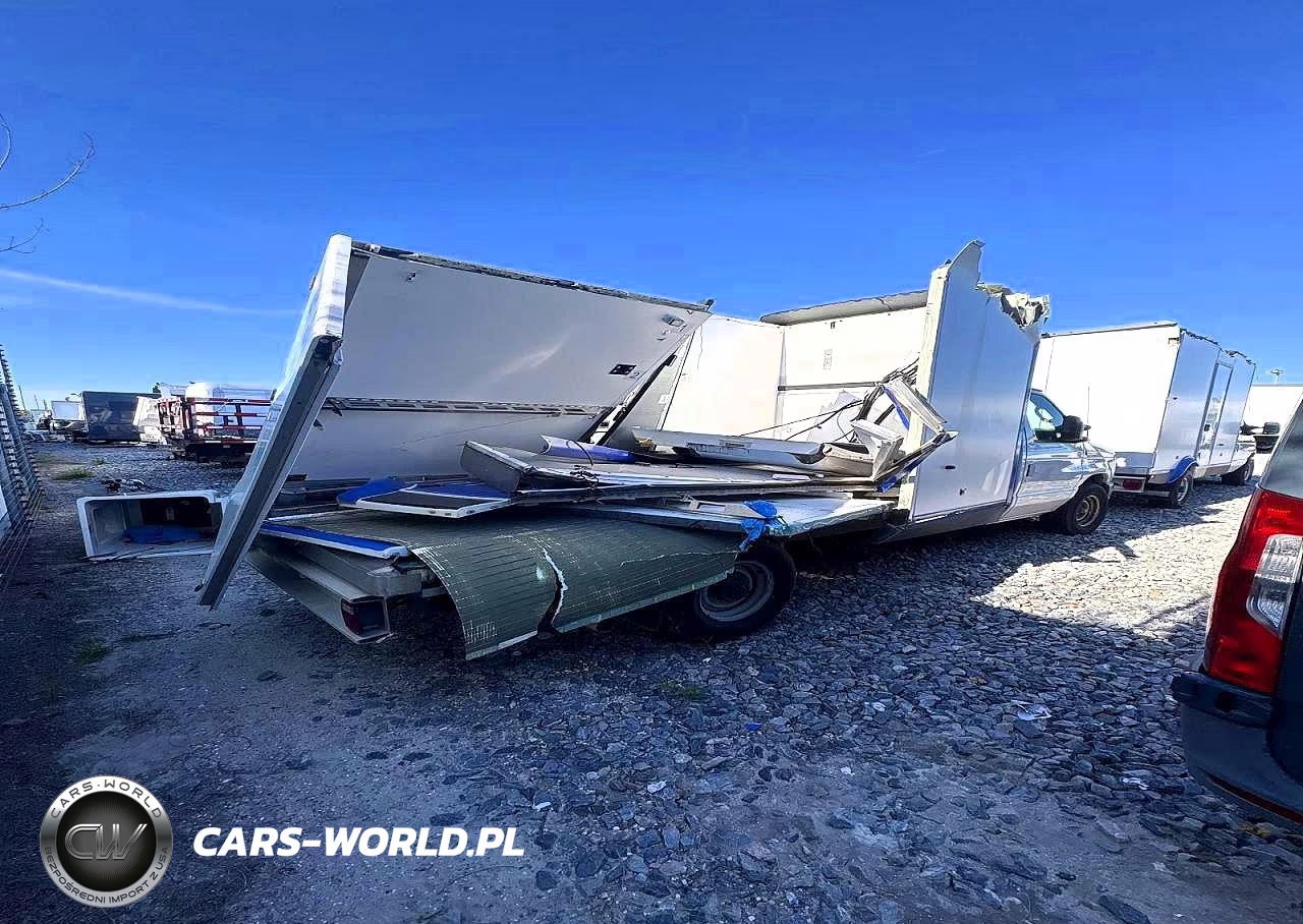 2023 Ford E350 Refrigerated Box Truck VIN:1FDWE3FK1PDD14762 - 10