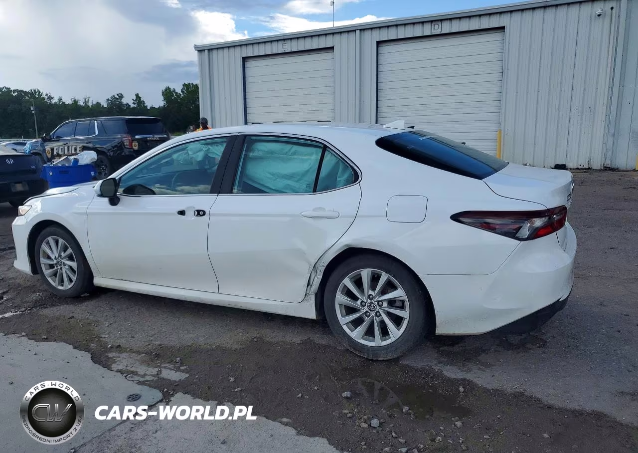 2024 Toyota Camry Le VIN:4T1C11AK6RU851365 - 2