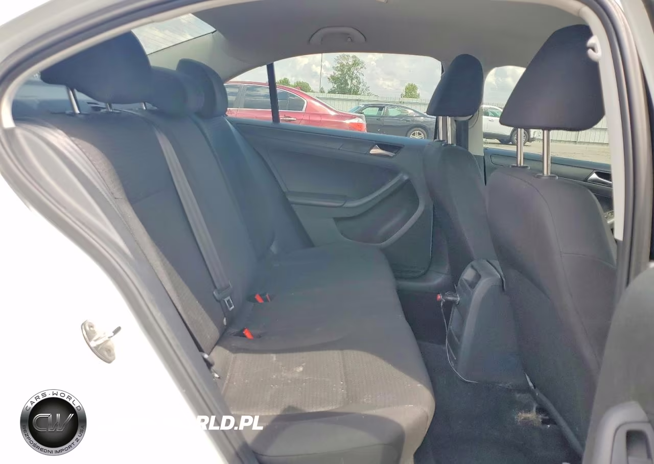 2016 Volkswagen Jetta S VIN:3VW267AJXGM285608 - 10