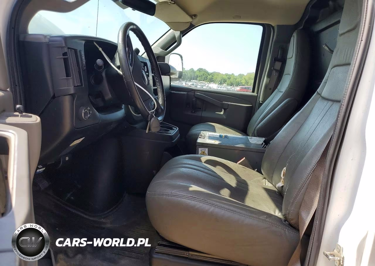 2020 Chevrolet Express G2500 VIN:1GCWGAFG5L1242670 - 7