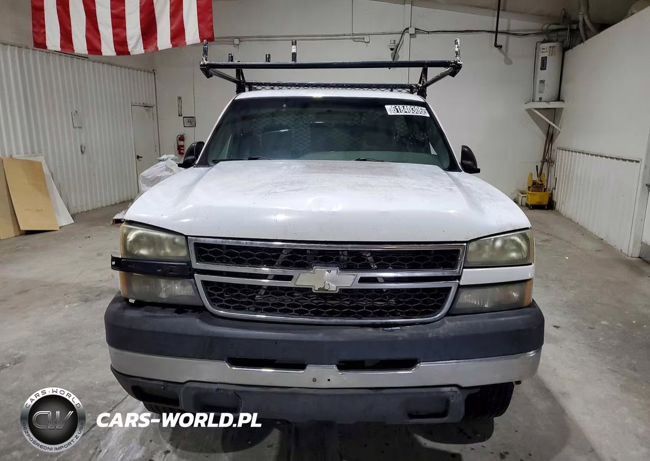 2006 Chevrolet Silverado C2500 Heavy Duty VIN:1GCHC24UX6E153452 - 5