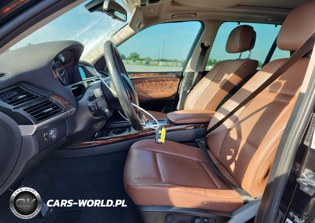2013 BMW X5 xDrive35I VIN:5UXZV4C51D0B10747 - 7