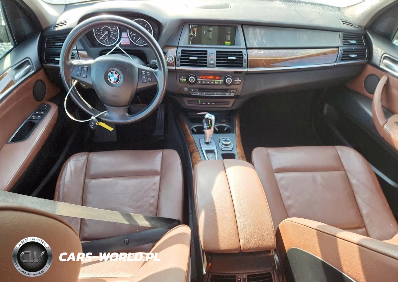 2013 BMW X5 xDrive35I VIN:5UXZV4C51D0B10747 - 8