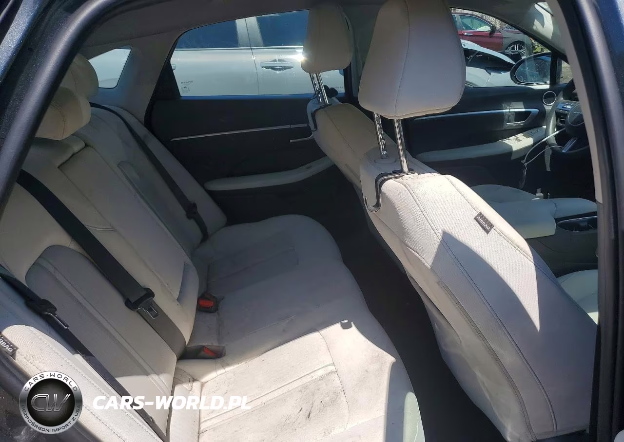 2025 Hyundai Sonata Sel VIN:KMHL64JA4SA470132 - 10