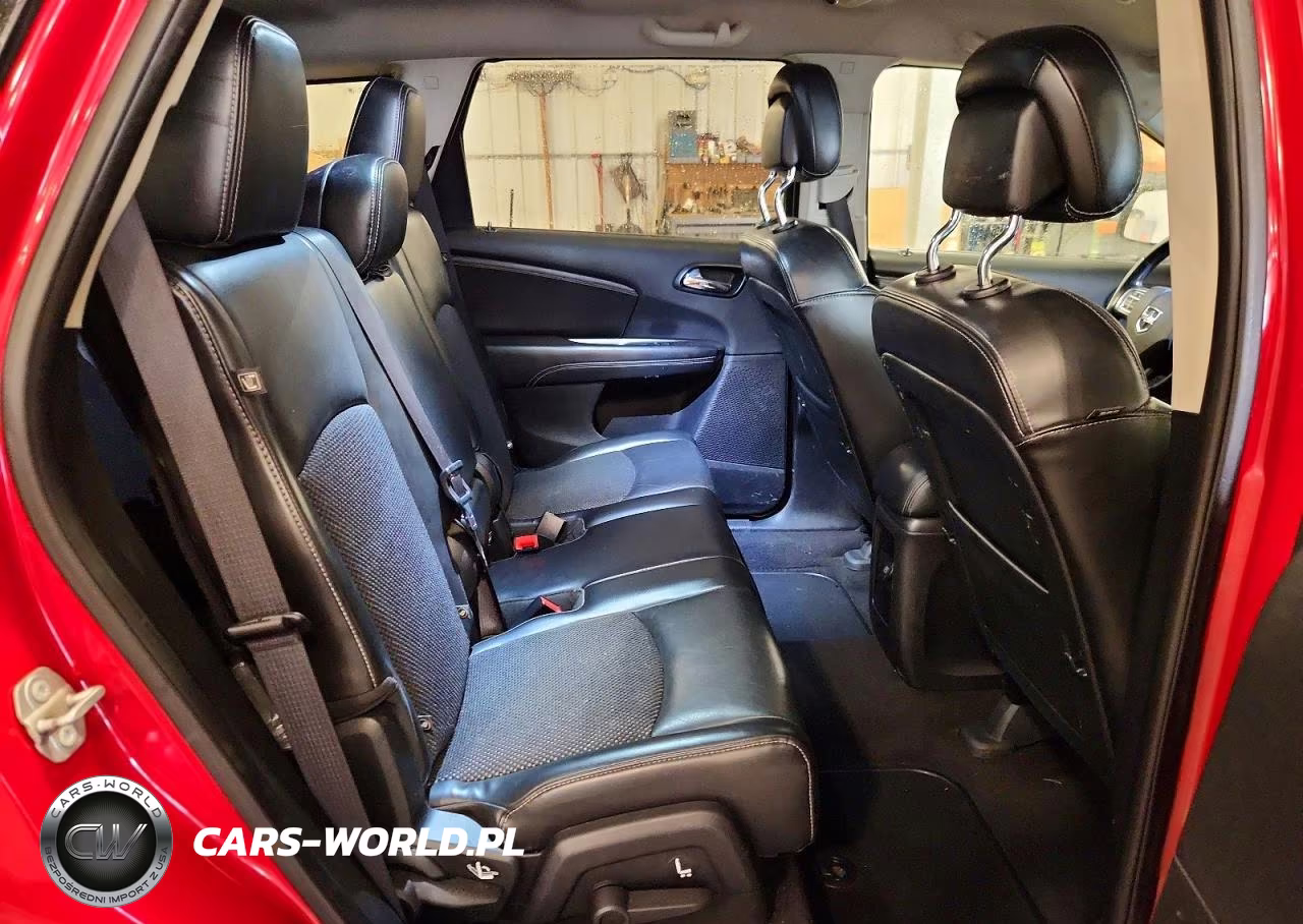 2018 Dodge Journey Crossroad VIN:3C4PDDGG5JT467027 - 11