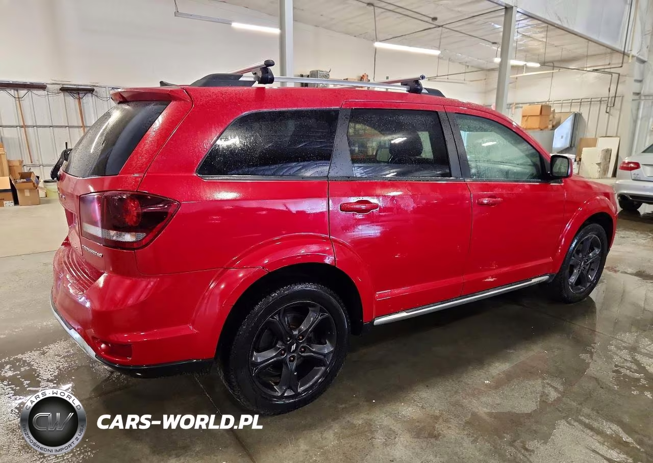 2018 Dodge Journey Crossroad VIN:3C4PDDGG5JT467027 - 3