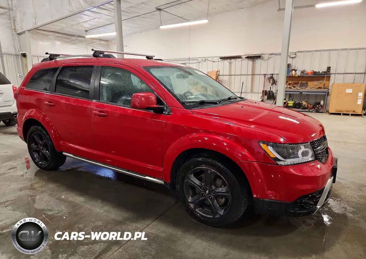 2018 Dodge Journey Crossroad VIN:3C4PDDGG5JT467027 - 4