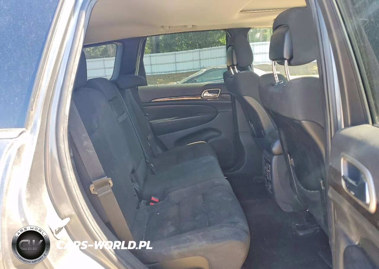 2012 Jeep Grand Cherokee Laredo VIN:1C4RJFAG1CC220950 - 10