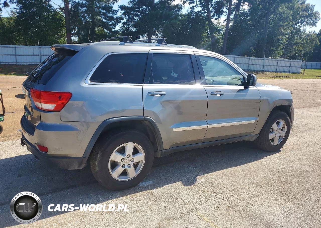 2012 Jeep Grand Cherokee Laredo VIN:1C4RJFAG1CC220950 - 3