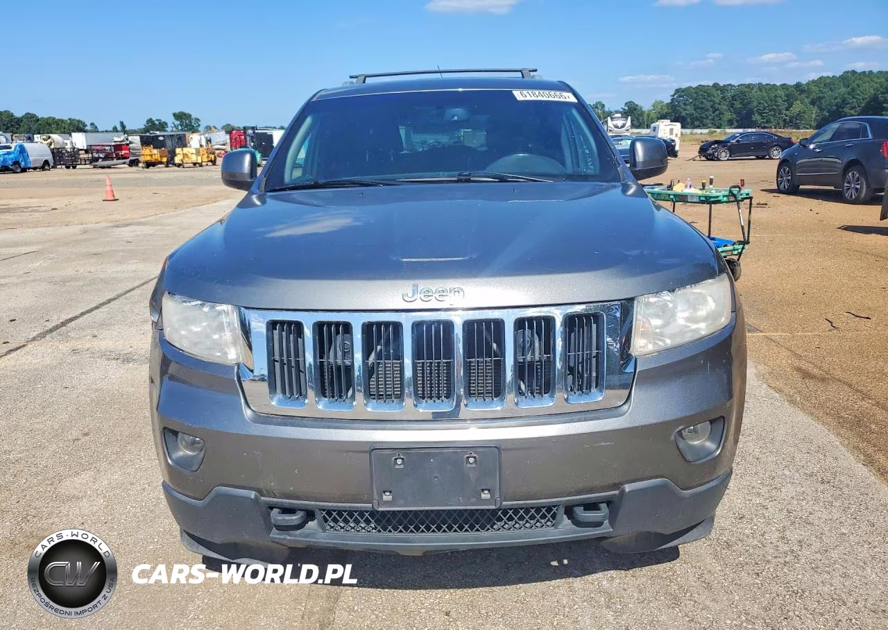 2012 Jeep Grand Cherokee Laredo VIN:1C4RJFAG1CC220950 - 5