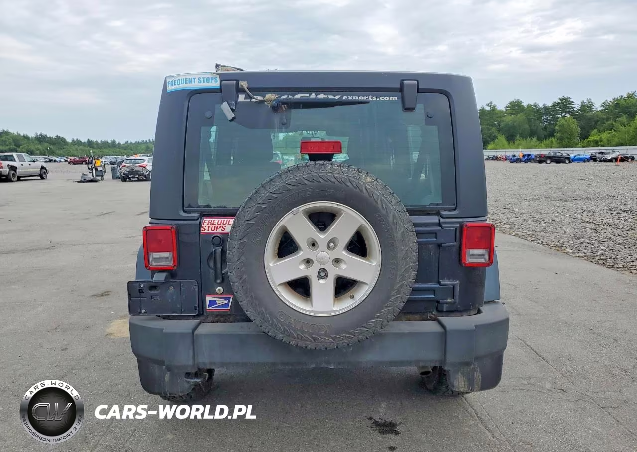 2013 Jeep Wrangler Unlimited Sport VIN:1C4BJWKG1DL694785 - 6