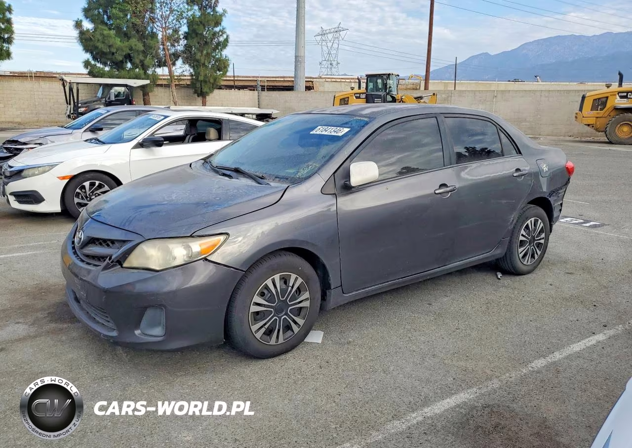 2011 Toyota Corolla Le – zdjęcie 1 z 12