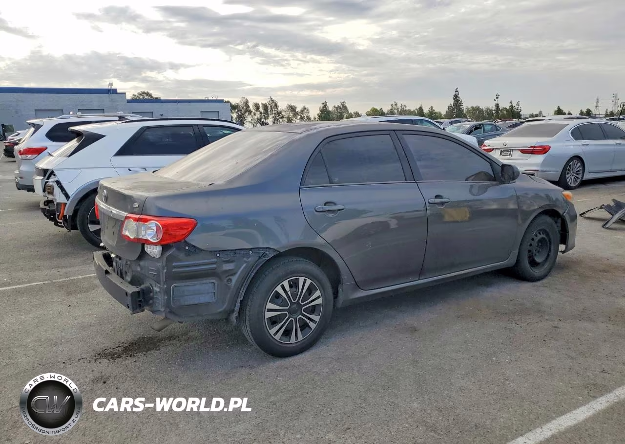 2011 Toyota Corolla Le VIN:2T1BU4EE3BC629625 - 3