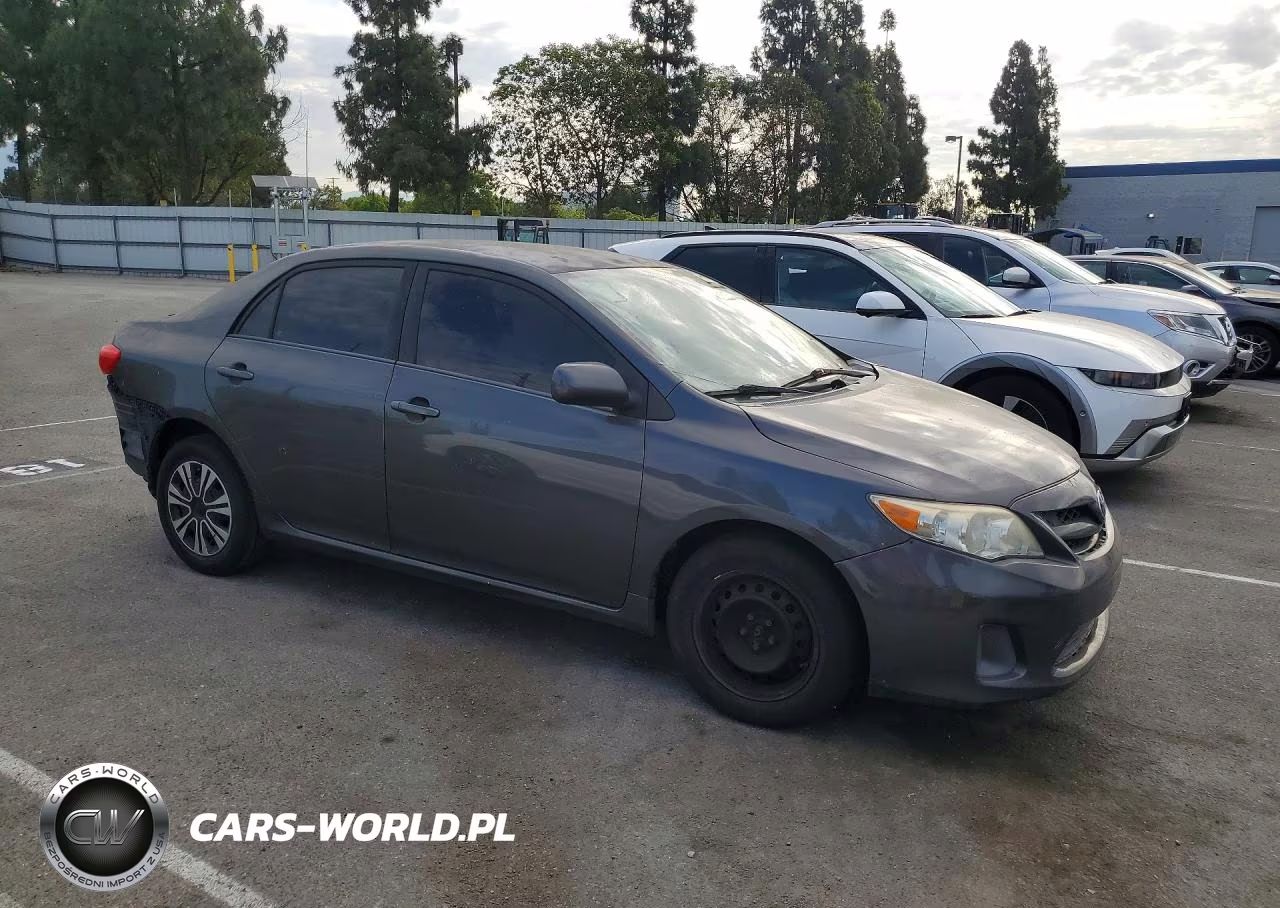 2011 Toyota Corolla Le VIN:2T1BU4EE3BC629625 - 4